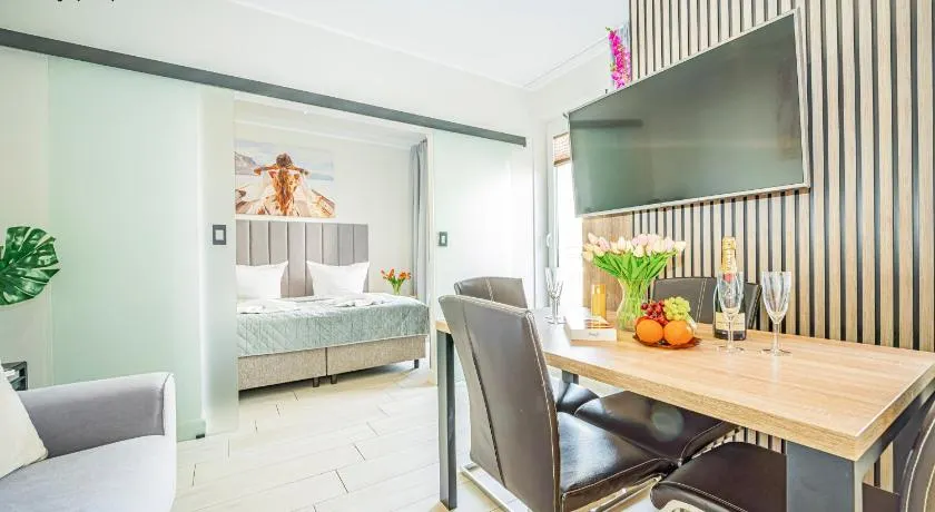 Apartamenty Aquamarina by Noclegi Renters - Image 1