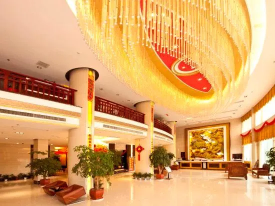 Promenade Hotel - Image 1