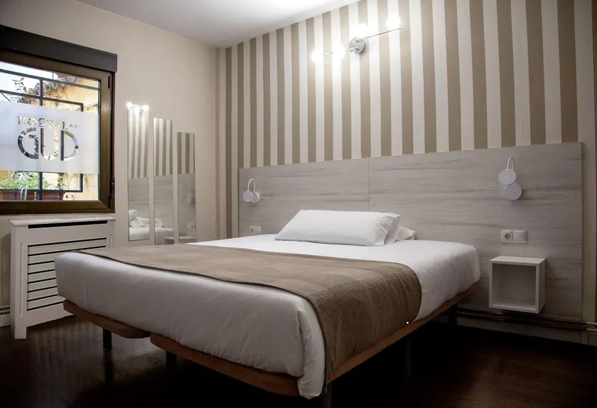 Hostal Gud Salamanca - Image 1