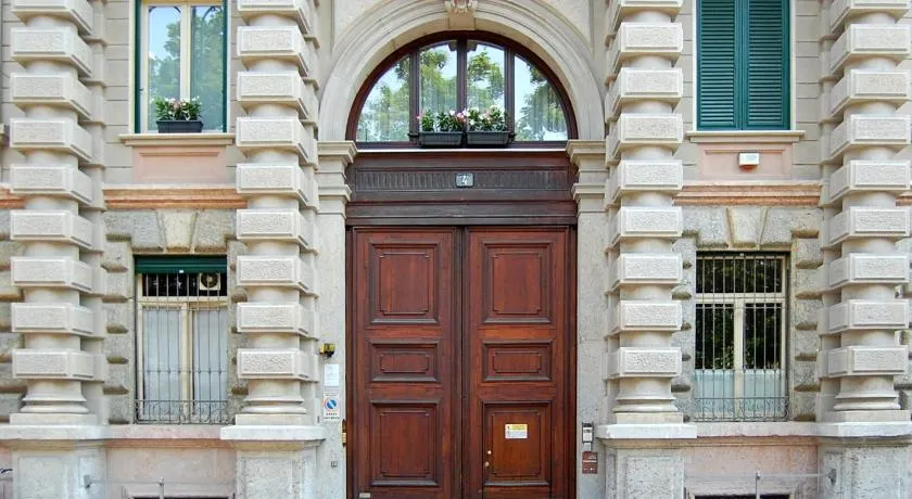 Castello Guest House Milano - Image 1