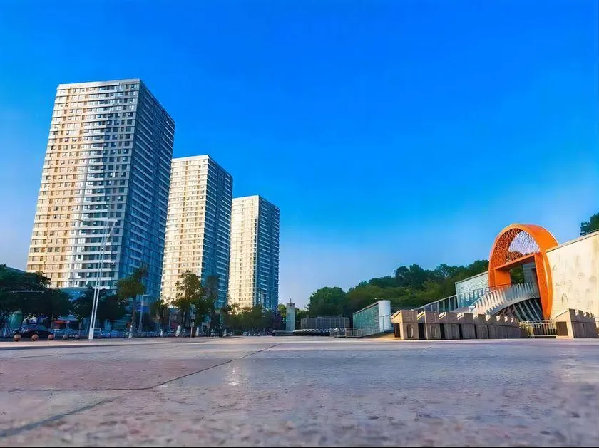 Jiangmen Baolong Hotel - Image 1