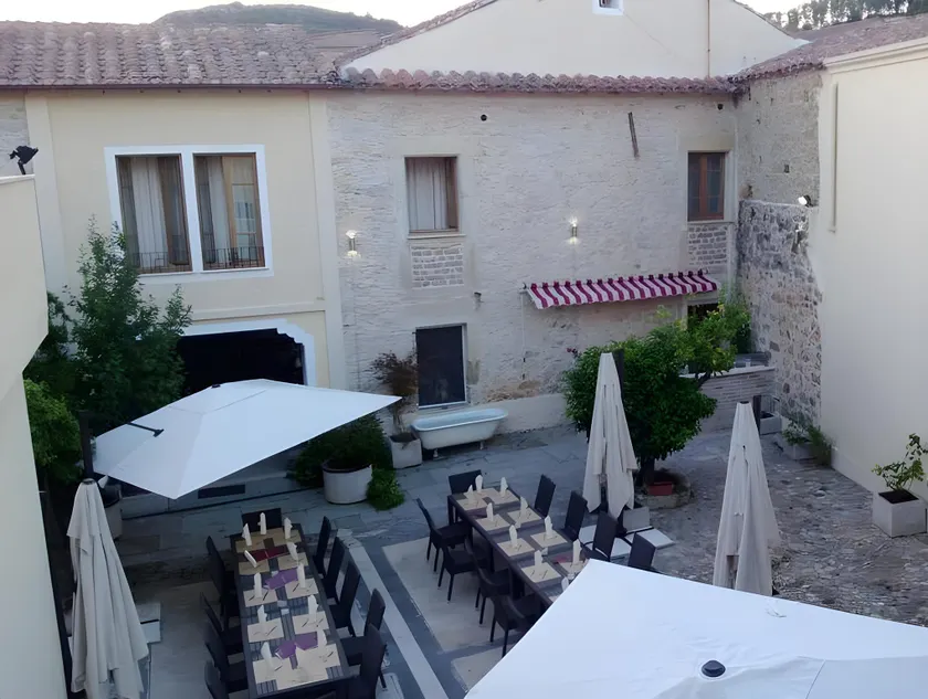 Abas Ristorante Pizzeria Affittacamere - Image 1