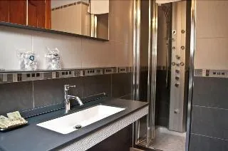 Hostal La Fuen - Image 1