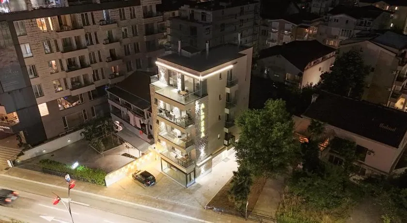 Alpesa Apartments - Image 1