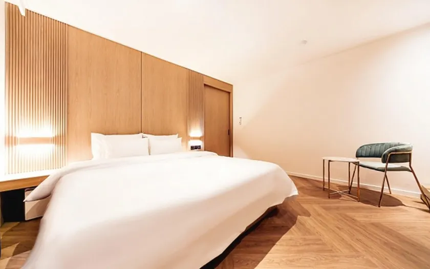 Changwon Masan From H Lazy Heaven - Image 1