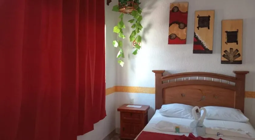 Hotel Colonial - Image 1