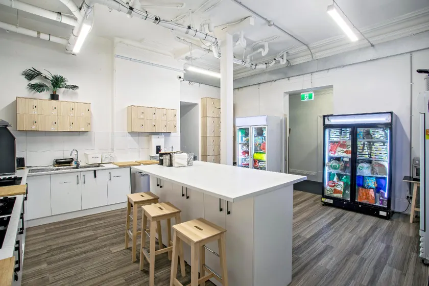 Tequila Sunrise Hostel Adelaide - Image 1