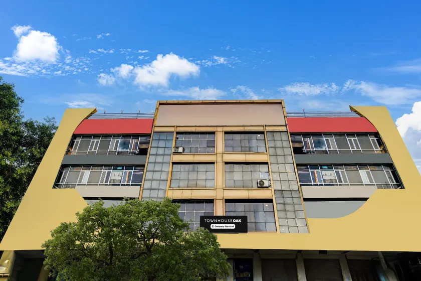 Townhouse Oak PTC Indore Junction - Image 1