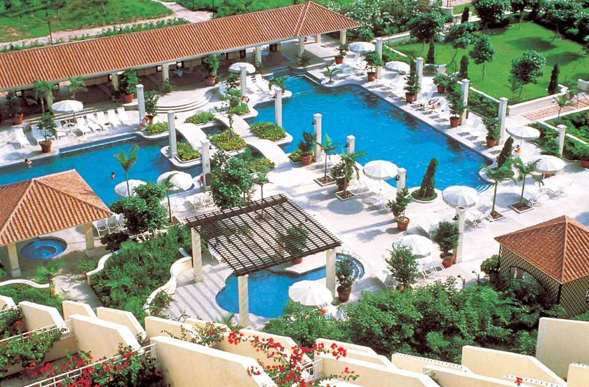 Grand Coloane Resort - Image 1