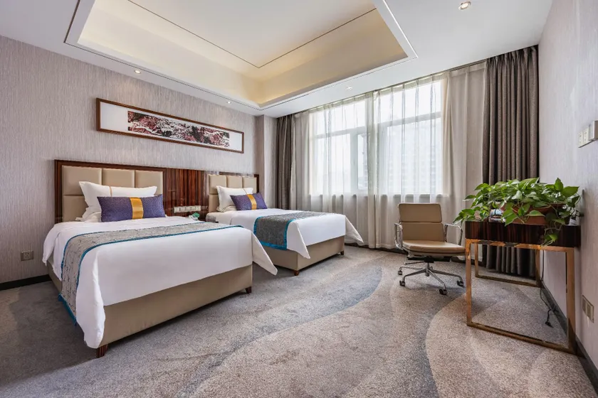New Silk Road International Hotel - Image 1