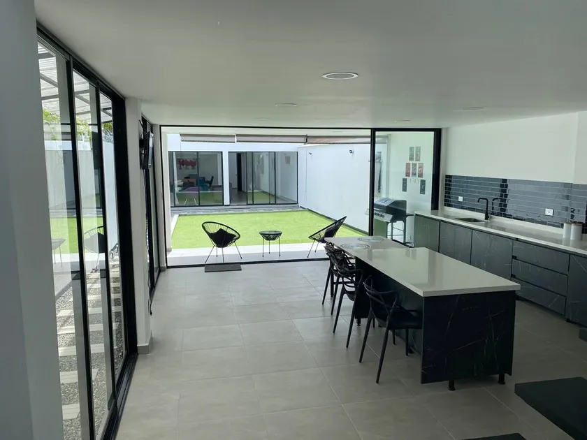 Casa F - Image 1