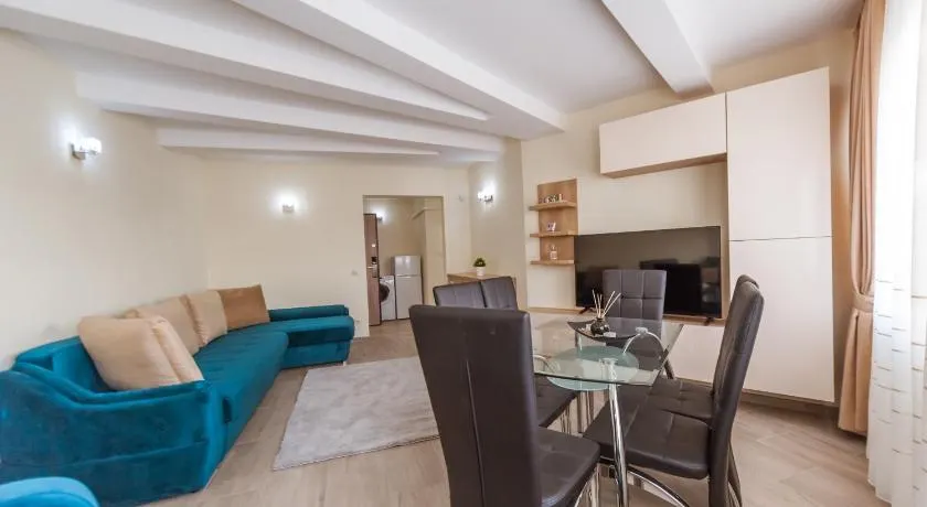 Luxury Desing Apartment - Image 1