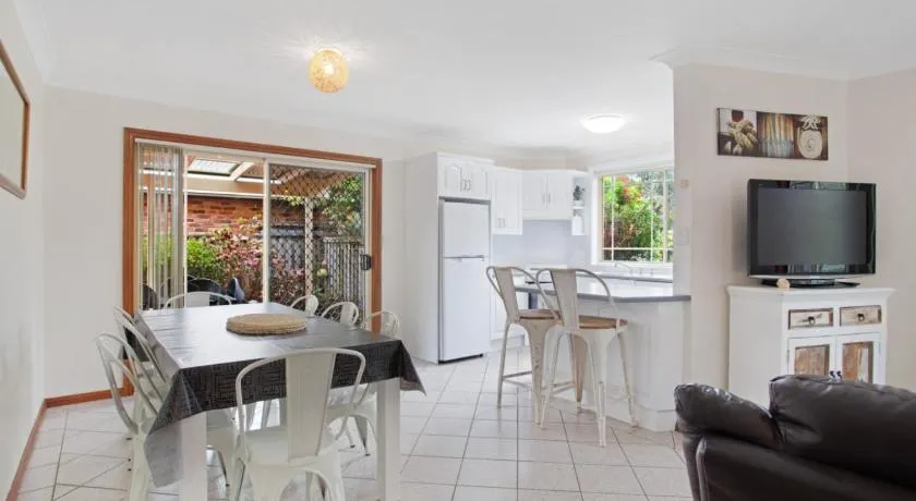 1 - 4 Bowral St Hawks Nest - Image 1