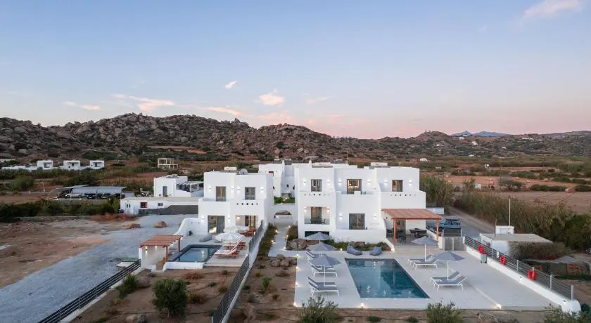 Calmare Collection Hotel - Image 1