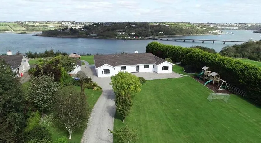 Vues sur la marina de Kinsale - Image 1