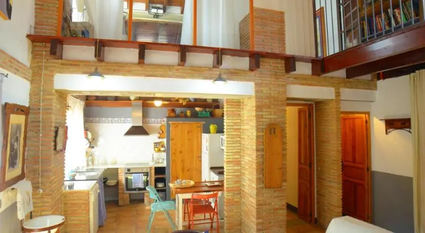 Casa Rural La Rocha - Image 1