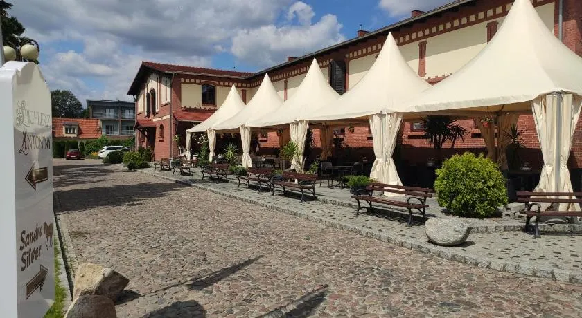 Hotel Sandro Silver & Spichlerz Antoniny - Image 1