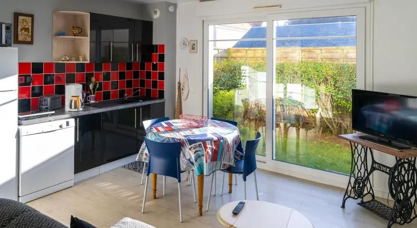 Appartement avec jardin et plage - Image 1