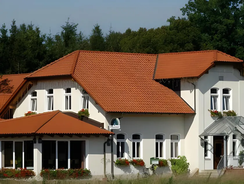 Hotel Restaurant Am Pfauenhof - Image 1