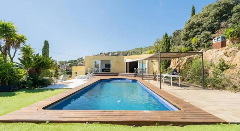Casa Mediterrani & piscina comunitaria junto Barcelona - Image 1