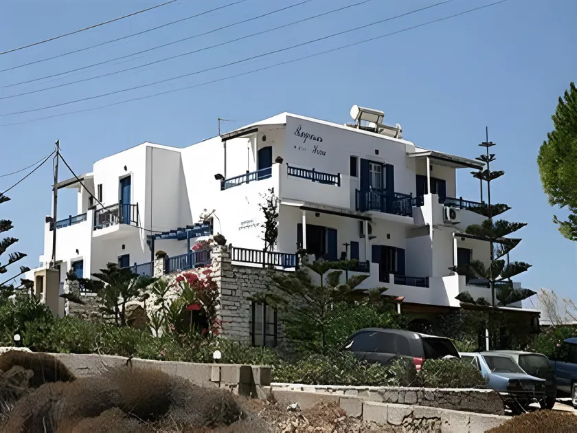 Ragoussis House - Image 1