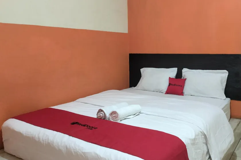 RedDoorz at Oxy Residence Manado - Image 1