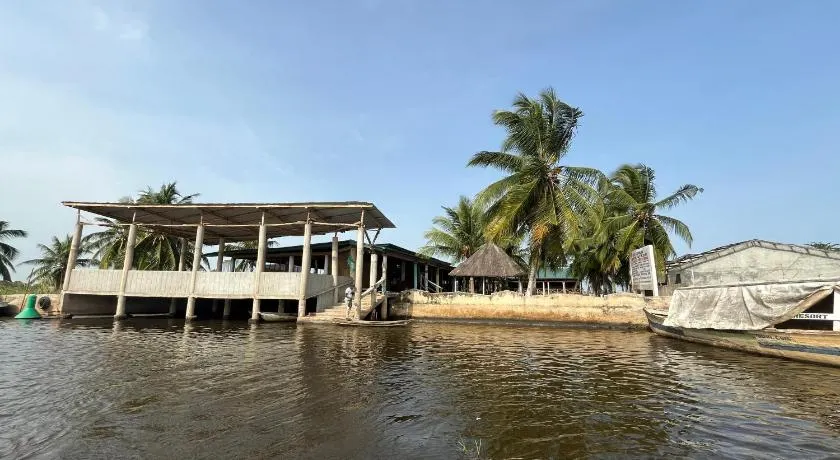 Hotel Germain - Ganvié Holiday Resort - Image 1