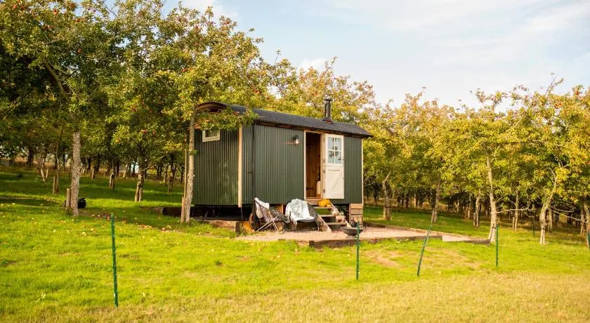 Harrys Hideout - Shepherd's Huts at Harrys Cottages - Image 1