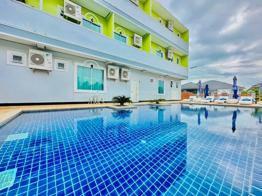 Banjerd Hotel - Image 1