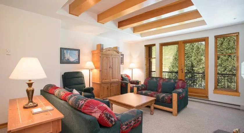 4312 - Two Bedroom Deluxe Creekside Condominiums 2 Condo by RedAwning - Image 1