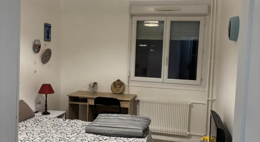 Chambre privée près de Lyon - Image 1