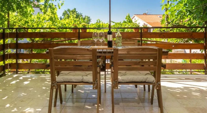 Visum Apartments - Image 1