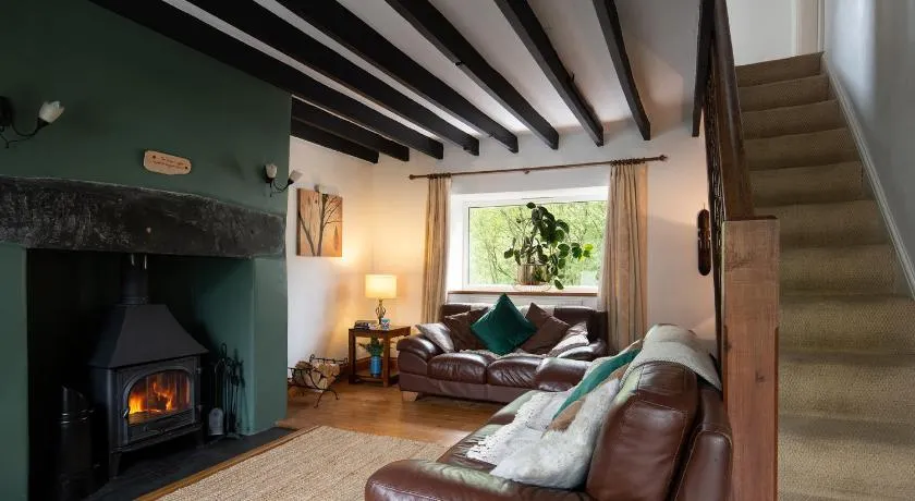 Finest Retreats - Bron Elan - Image 1