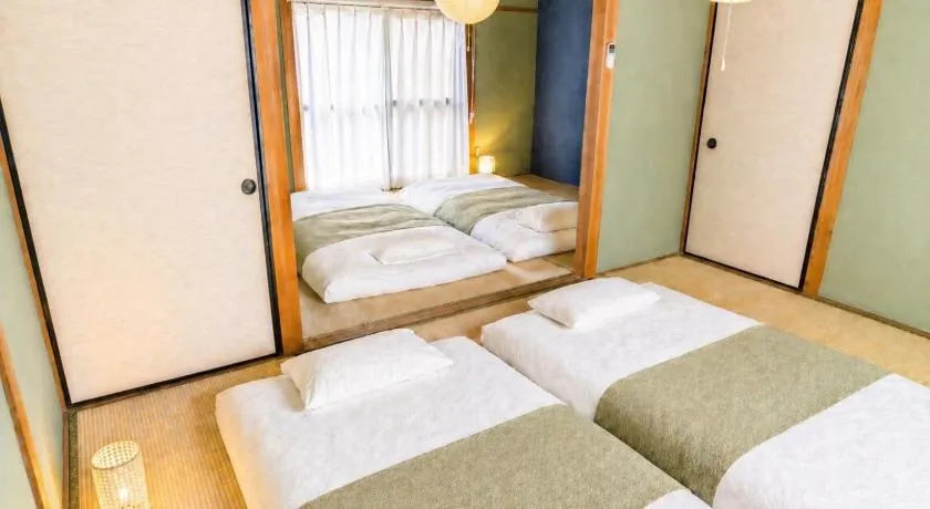 坂出ベース母屋 Sakaide Base - 瀬戸大橋の町の平屋一棟貸し - Image 1