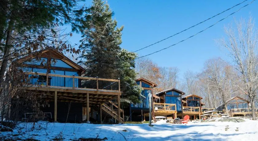 Stunning Lakeview Muskoka Pier 100 Resort - Image 1