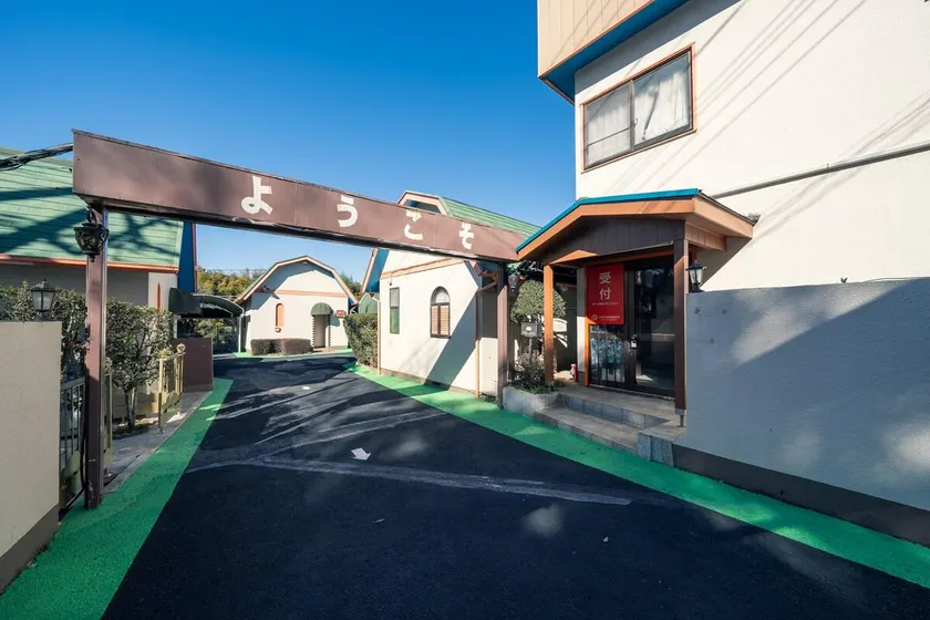 Tokyo Narita International Airport Bungalows - Image 1
