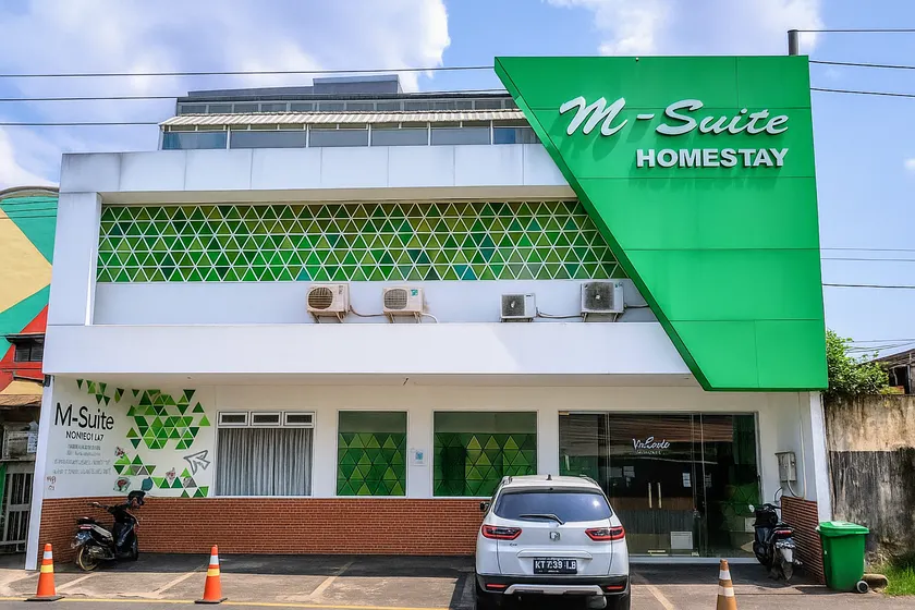 M Suite Homestay - Image 1