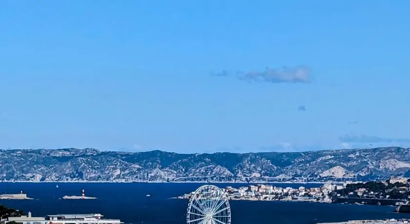 Mer et Pinède Marseille Calanques - Image 1