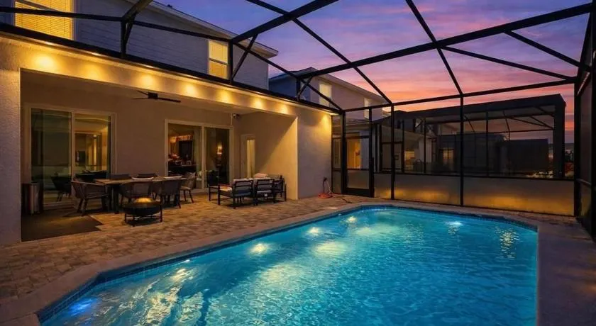 Casa 5 Suites Windsor Cay com Piscina - Image 1
