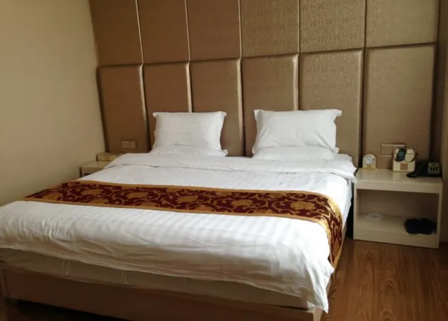Qiantang Business Hotel - Image 1