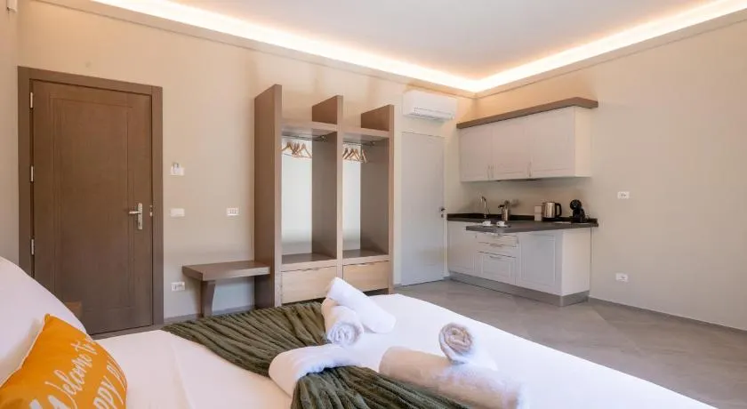 Rentwin-La Spina Suites - Image 1