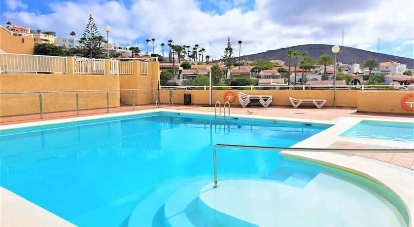 Nice Apartment with Swimmingpool, Wifi and Free Parking in Arguineguin - Image 1
