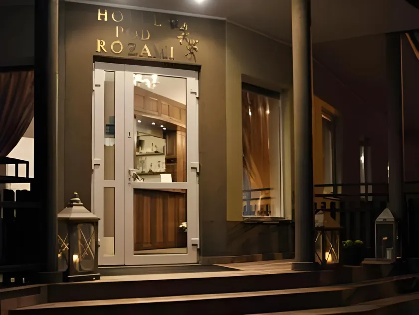 Hotel POD RÓŻAMI - Image 1