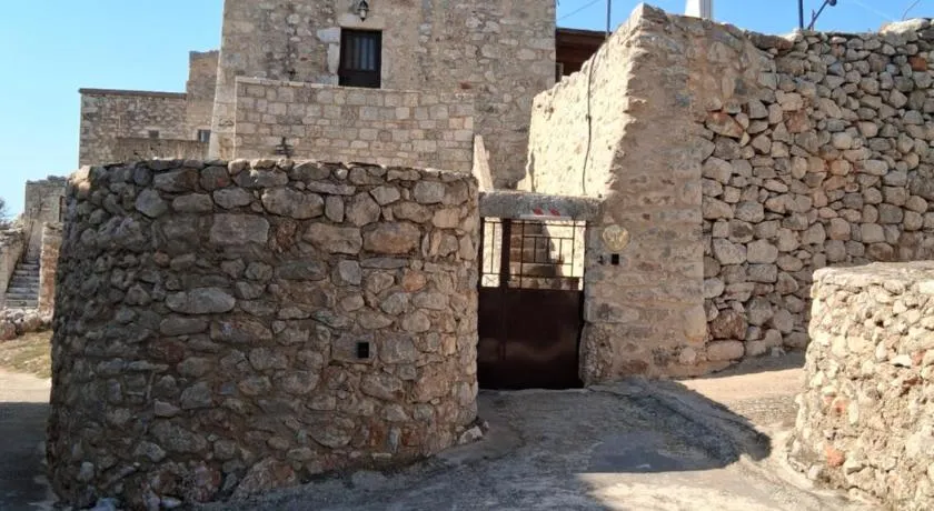 Πέτρινο σπίτι-Stone house Kostas - Image 1