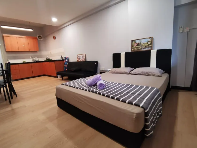 KK City Api Api Apartment beside Centre Point 3pax - Image 1