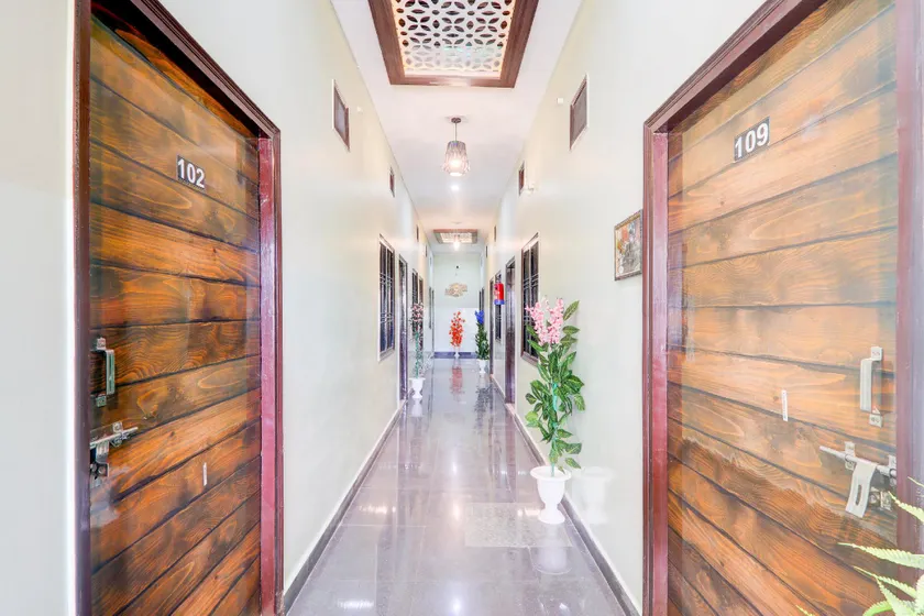Hotel O SSK Hotel - Image 1