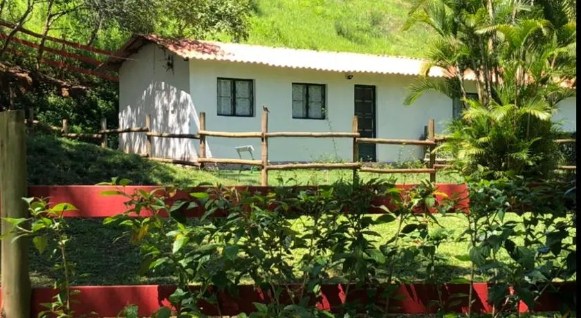 Vivenda dos Guaranys -Um projeto ecológico - Casa - Image 1
