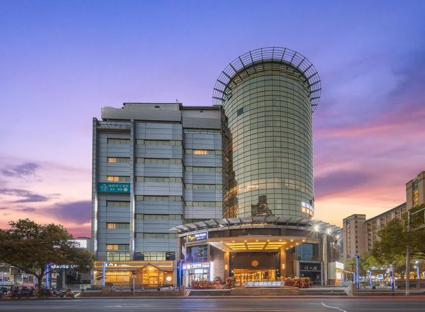 DIJING HOTEL - Image 1