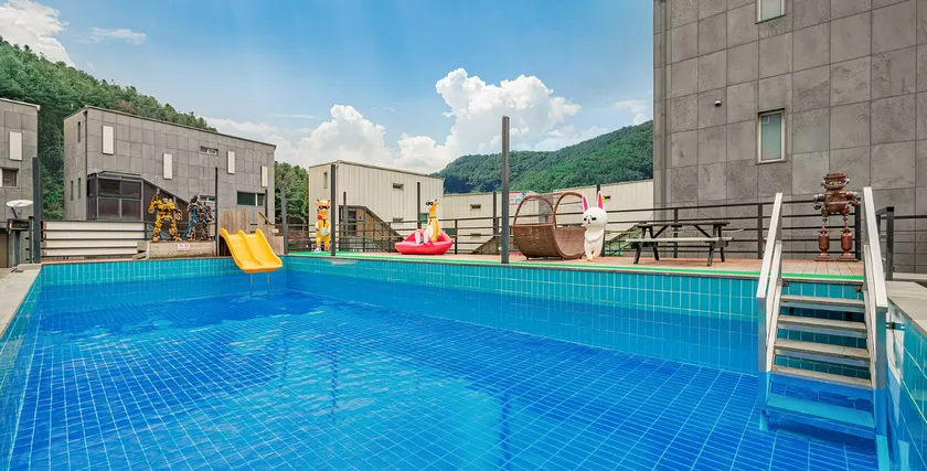 Gapyeong Ramu Kids Pool Villa Pension - Image 1