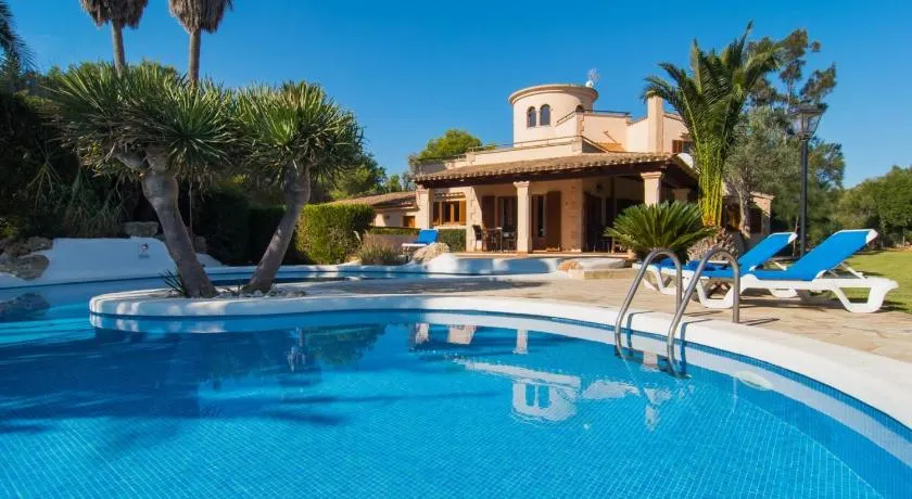 Finca Sanau - Image 1